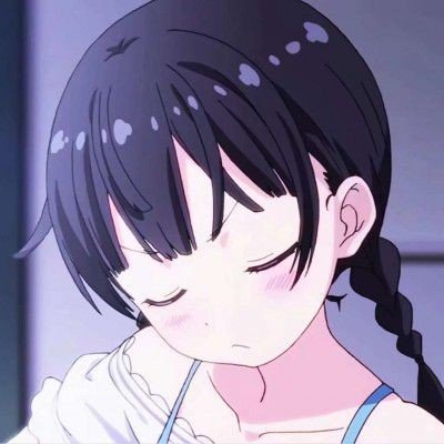 《丧尸围城4》弗兰克变身生化3吉尔 抹胸短裙贼性感